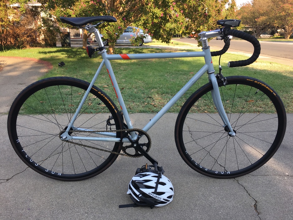 2016 Fuji Track Pedal Room