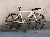 Aventon Mataro White w/ dual Aerospokes