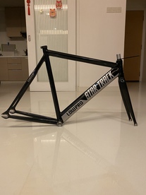 Black Colossi Lowpro Startrack for Sale