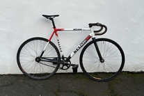 Nelson Pista 57cm