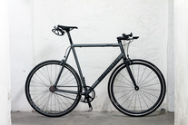 ORŁOWSKI / "BOMBER" benus /Orlowski 2014 photo ORŁOWSKI / "BOMBER" benus /Orlowski 2014 photo