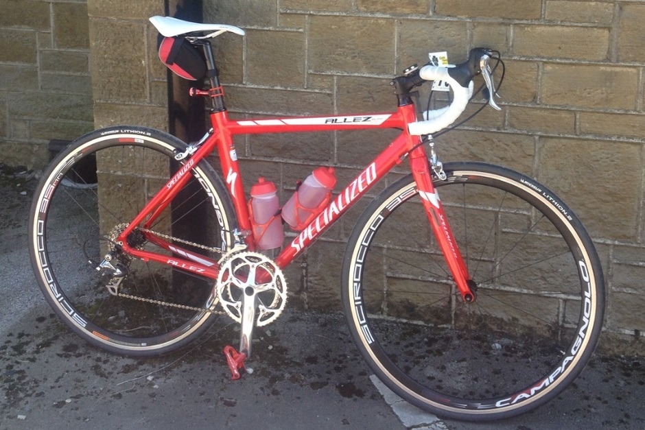 2006 Specialized Allez Elite 54cm Pedal Room